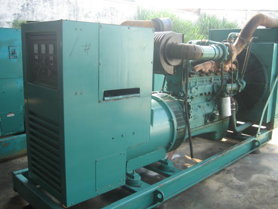 大荔租赁发电机- 发电机碳刷磨损的原因是什么