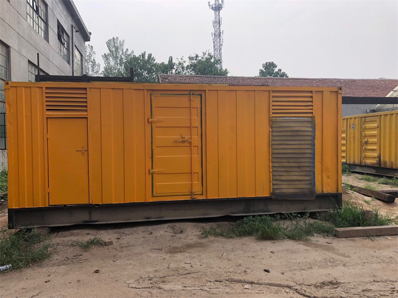 大荔柴油发电机如何判断新机油是否已经完全充满机油滤清器？