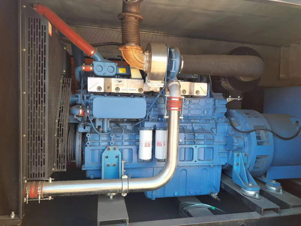 大荔柴油发电机组一般有几种电压输出？