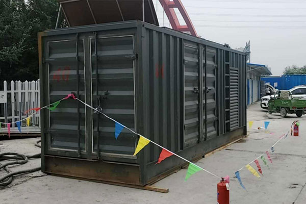 大荔发电机租赁空气滤清器多久更换一次？