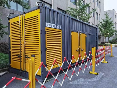 大荔如何使用转速表检查发动机的转速？