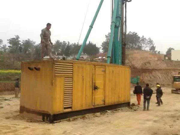 大荔如何判断水冷式机油散热器密封件是否需要更换？